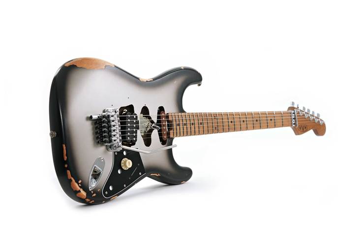 EVH Limited Edition Frankenstein Relic Series Silverburst Maple Fingerboard EVH Limited Edition Frankenstein Relic Series Silverburst Maple Fingerboard