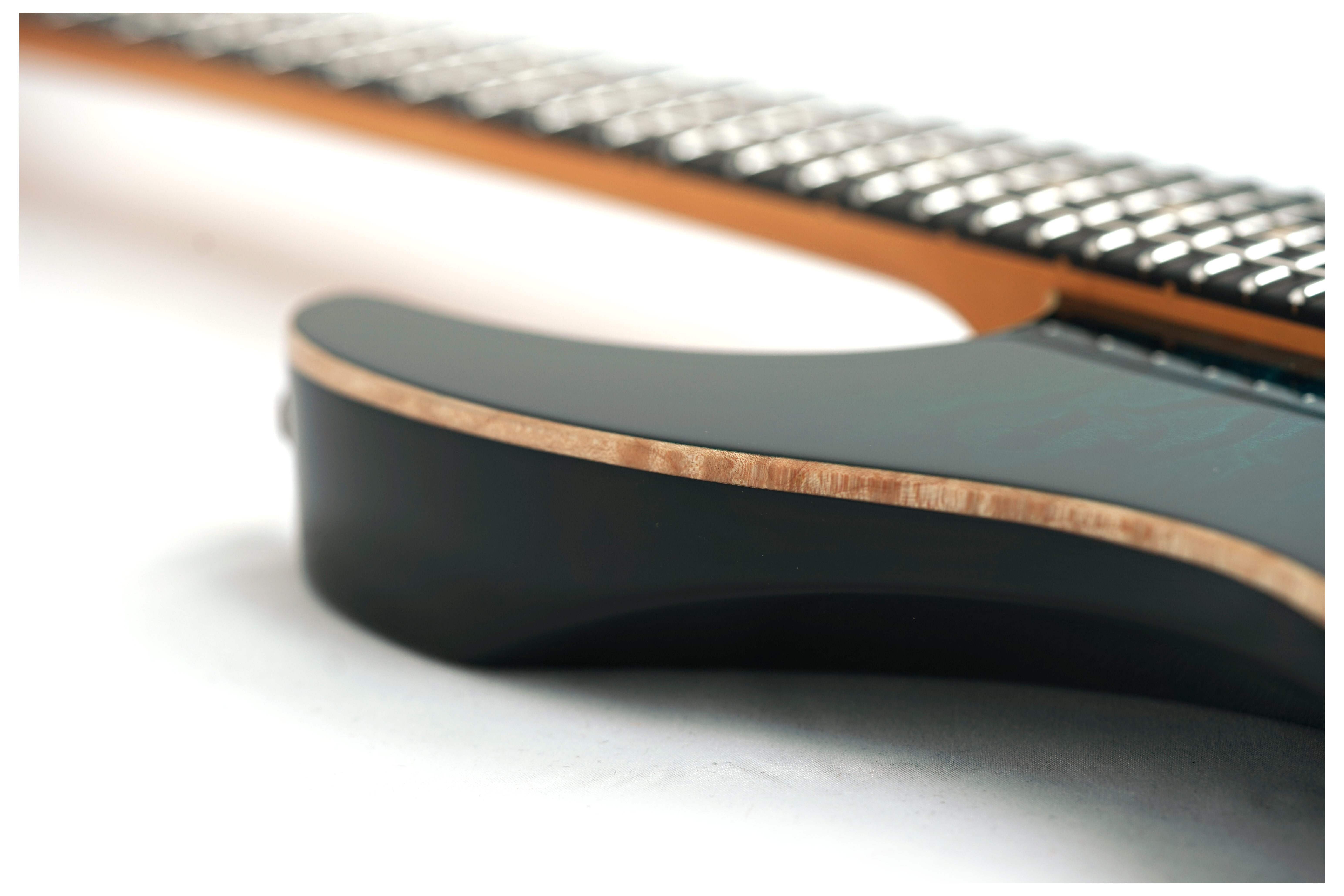 Suhr Modern Quilt Trans Teal Burst #86462