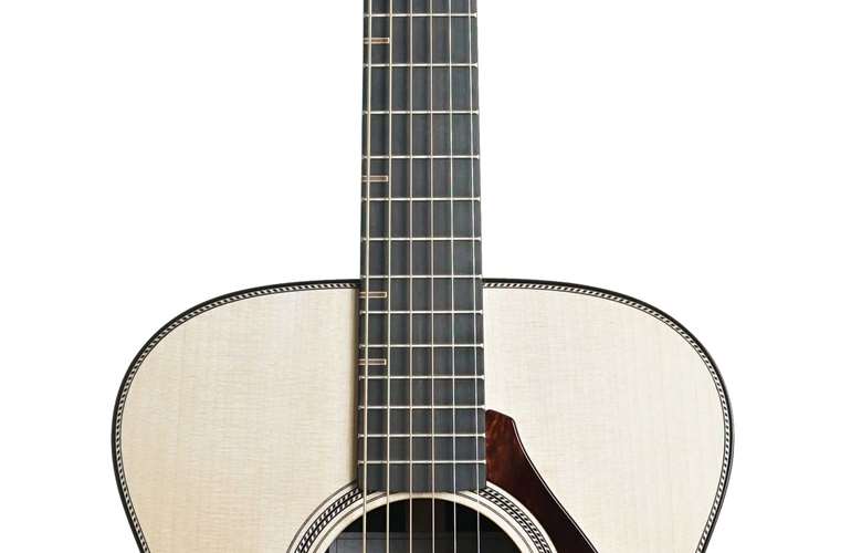 Yamaha FS9-R Concert Style Acoustic Yamaha FS9-R Concert Style Acoustic