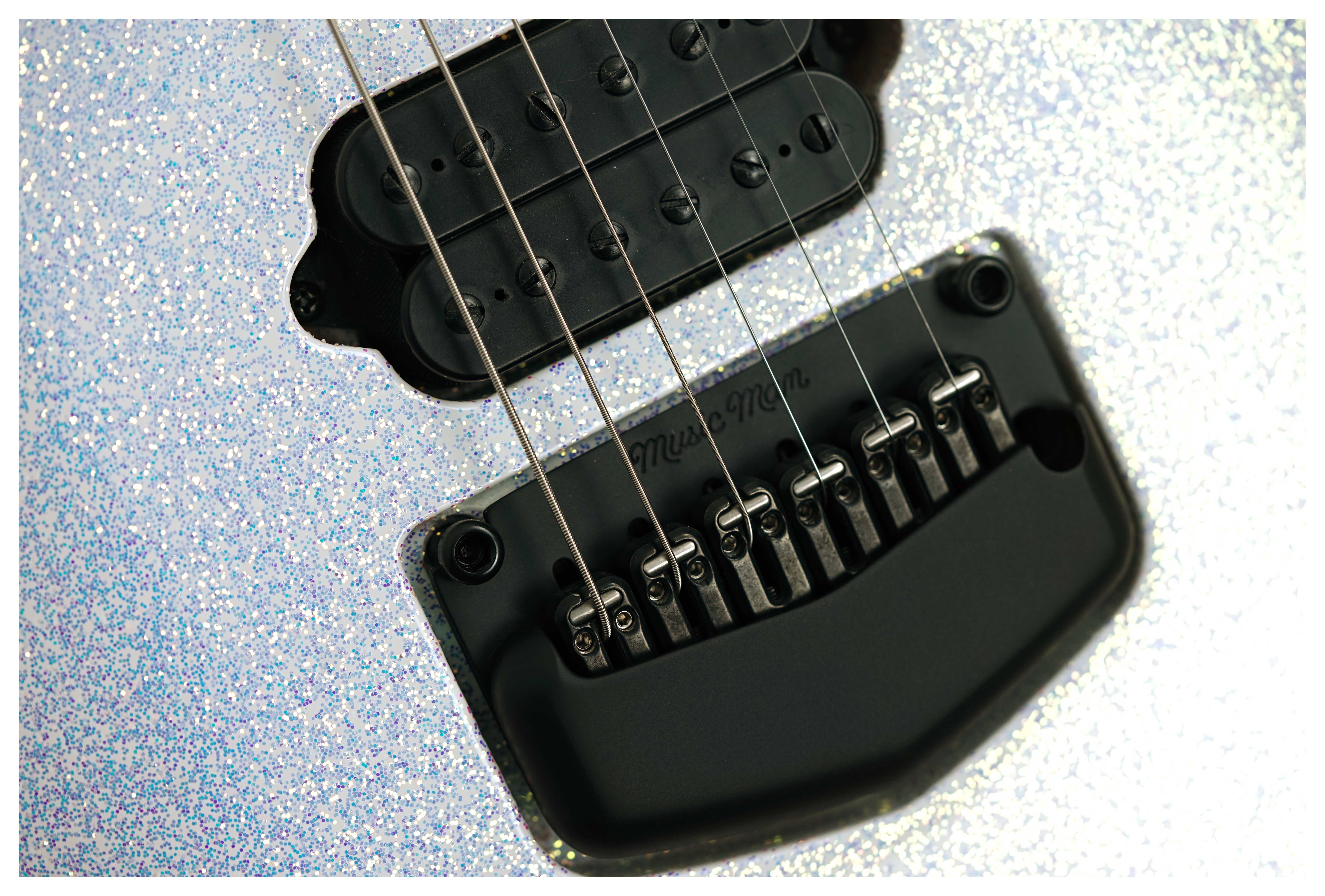 Music Man Majesty in Her Majesty's Request #M020936