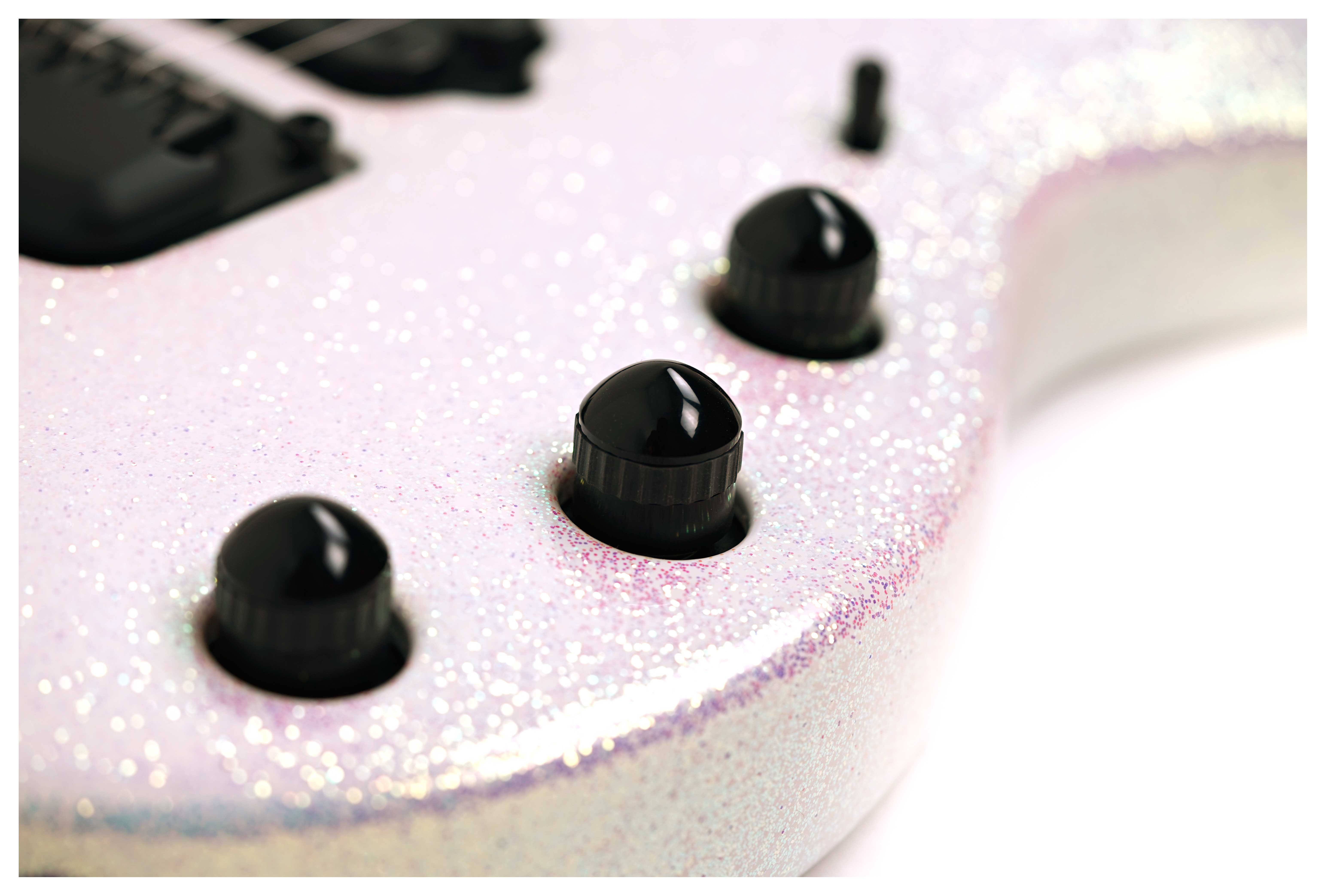Music Man Majesty in Her Majesty's Request #M020936