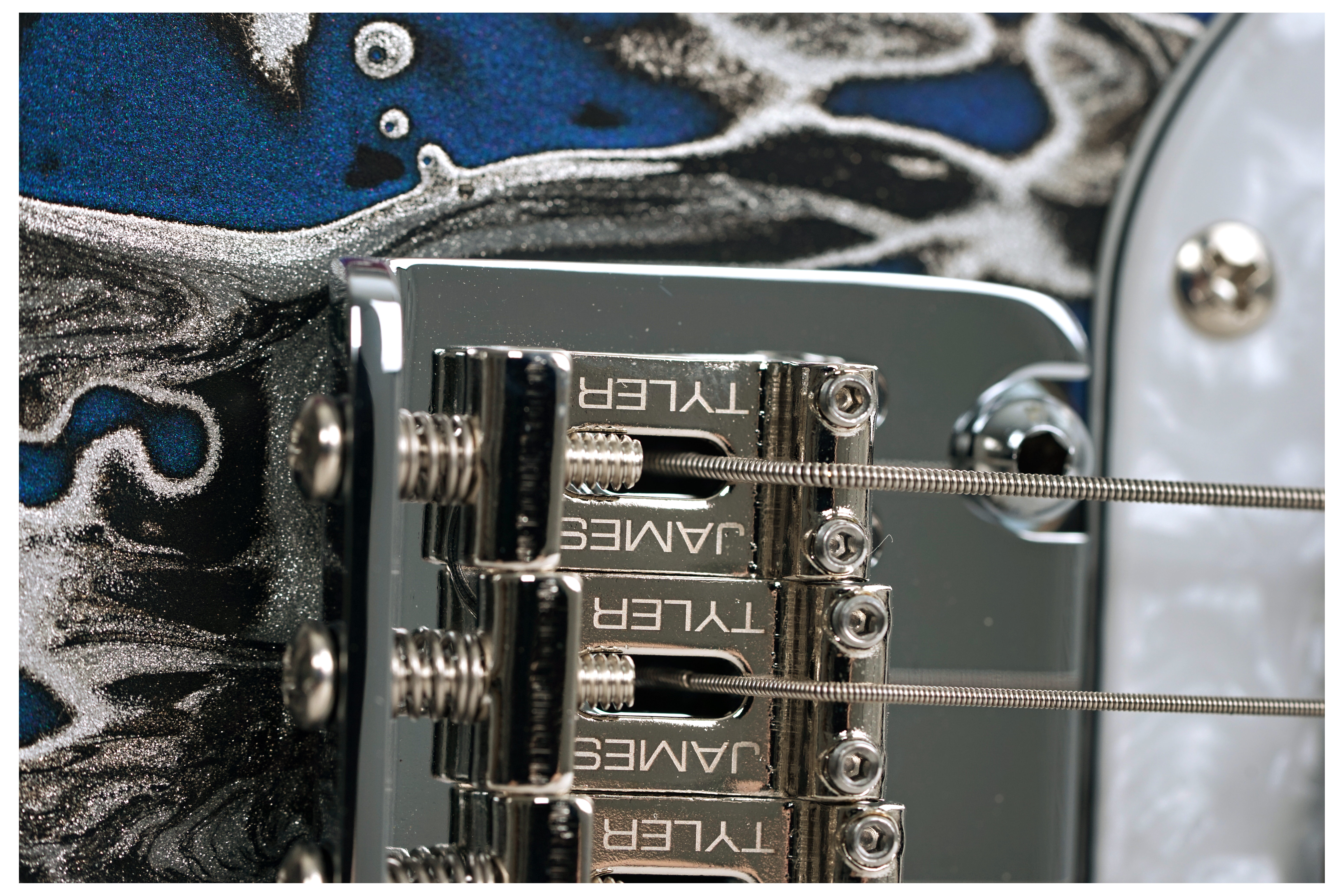 Tyler Japan Studio Elite HD Color Shifting Shmear