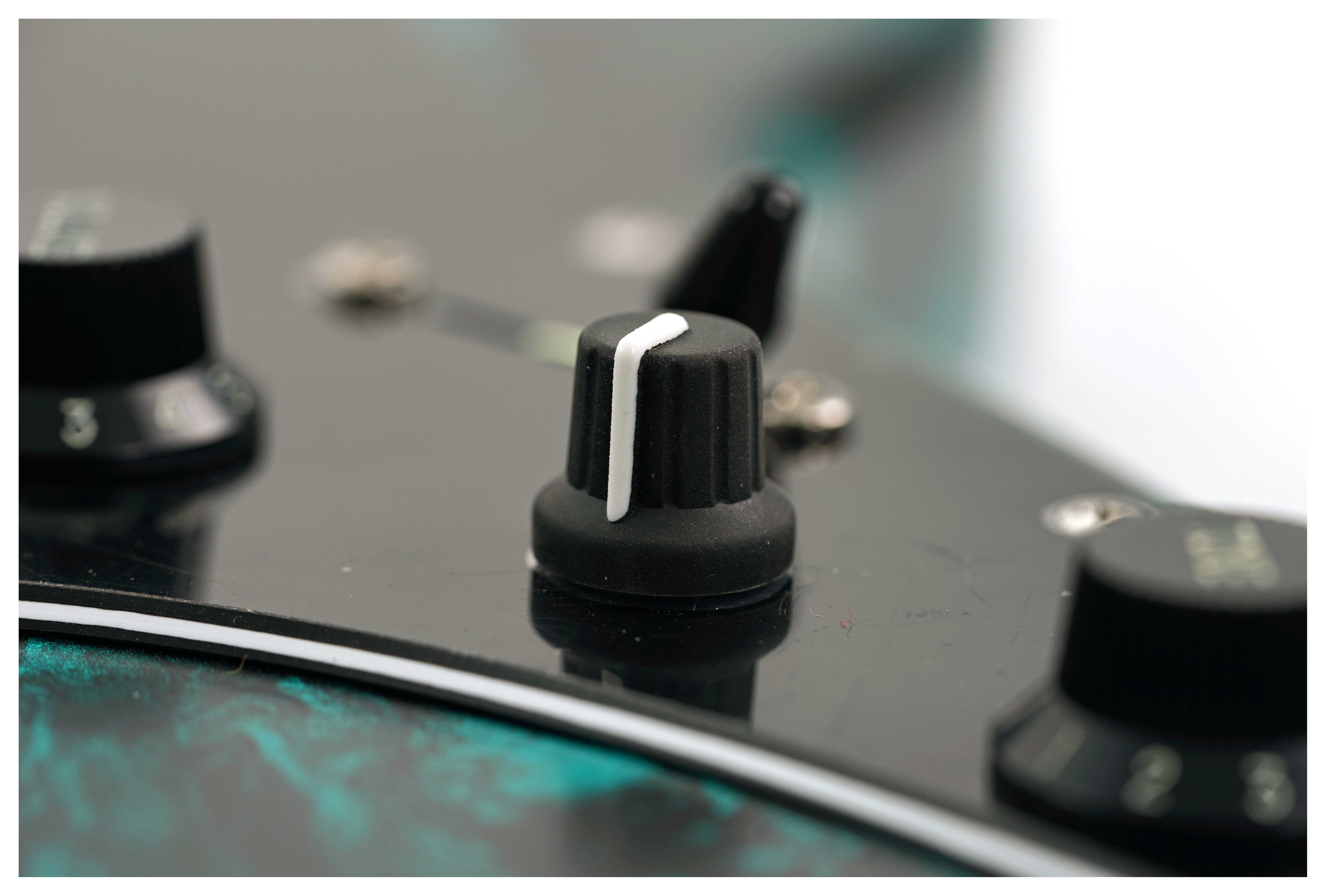 Tyler Japan Studio Elite HD Black Shmear Turquoise Tint