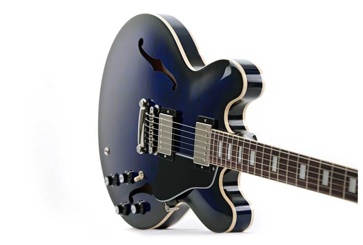 Gibson ES-335 Figured Deep Ocean Burst  Gibson ES-335 Figured Deep Ocean Burst