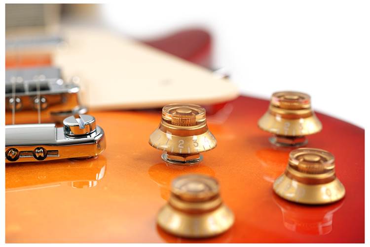Gibson Les Paul Studio Cherry Sunburst Gibson Les Paul Studio Cherry Sunburst