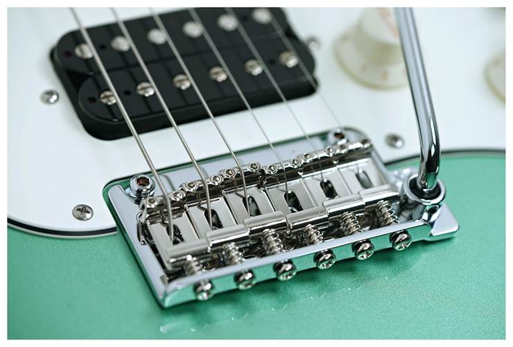 Suhr Classic S HSS Cactus Green Metallic Maple Fingerboard SSCII #87617 Suhr Classic S HSS Cactus Green Metallic Maple Fingerboard SSCII #87617