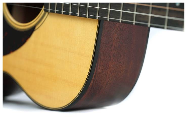 Martin Custom 000 Sinker Mahogany / Adirondack Spruce 1 3/4 Inch Nut Martin Custom 000 Sinker Mahogany / Adirondack Spruce 1 3/4 Inch Nut