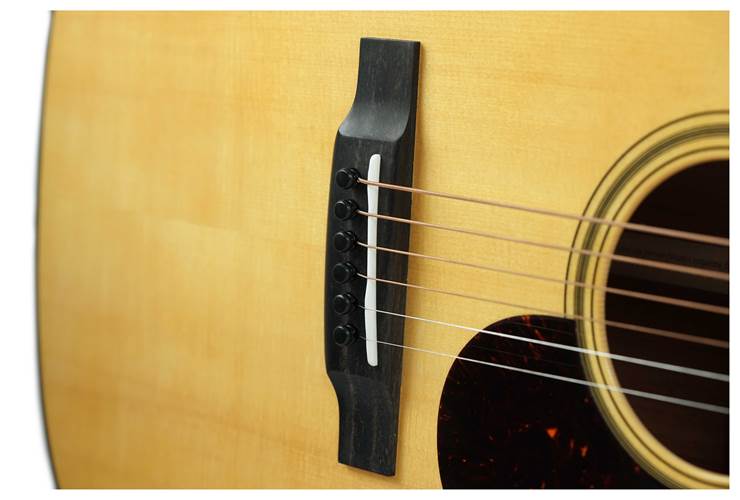 Martin Custom 000 Sinker Mahogany / Adirondack Spruce 1 3/4 Inch Nut Martin Custom 000 Sinker Mahogany / Adirondack Spruce 1 3/4 Inch Nut