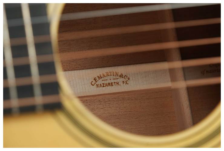 Martin Custom 000 Sinker Mahogany / Adirondack Spruce 1 3/4 Inch Nut Martin Custom 000 Sinker Mahogany / Adirondack Spruce 1 3/4 Inch Nut