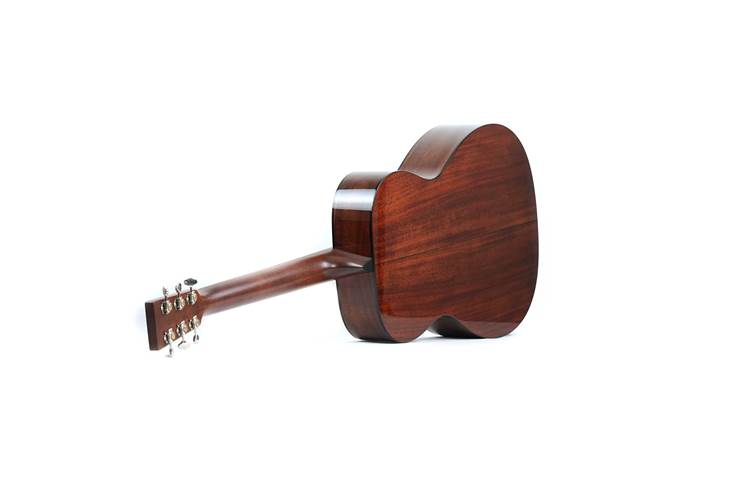 Martin Custom 000 Sinker Mahogany / Adirondack Spruce 1 3/4 Inch Nut Martin Custom 000 Sinker Mahogany / Adirondack Spruce 1 3/4 Inch Nut