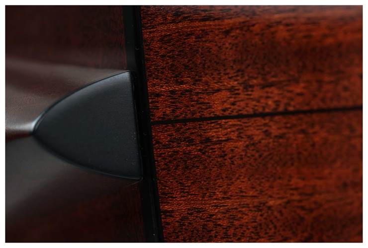 Martin Custom 000 Sinker Mahogany / Adirondack Spruce 1 3/4 Inch Nut Martin Custom 000 Sinker Mahogany / Adirondack Spruce 1 3/4 Inch Nut