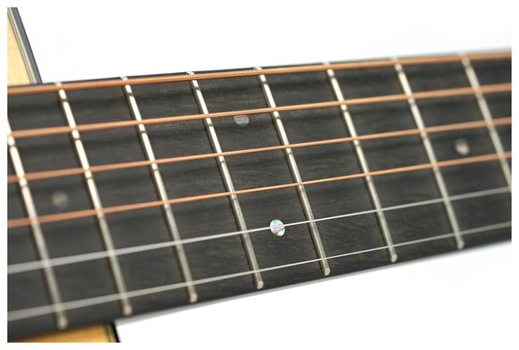 Martin Custom Shop OM Sitka Spruce/Sinker Mahogany 1 3/4 Inch Nut Martin Custom Shop OM Sitka Spruce/Sinker Mahogany 1 3/4 Inch Nut