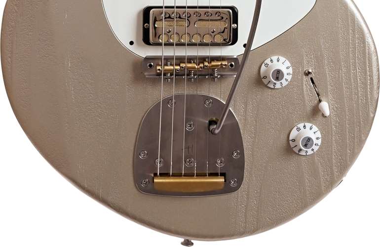 Eastman D'Ambrosio Series Offset 63 Shoreline Gold Eastman D'Ambrosio Series Offset 63 Shoreline Gold
