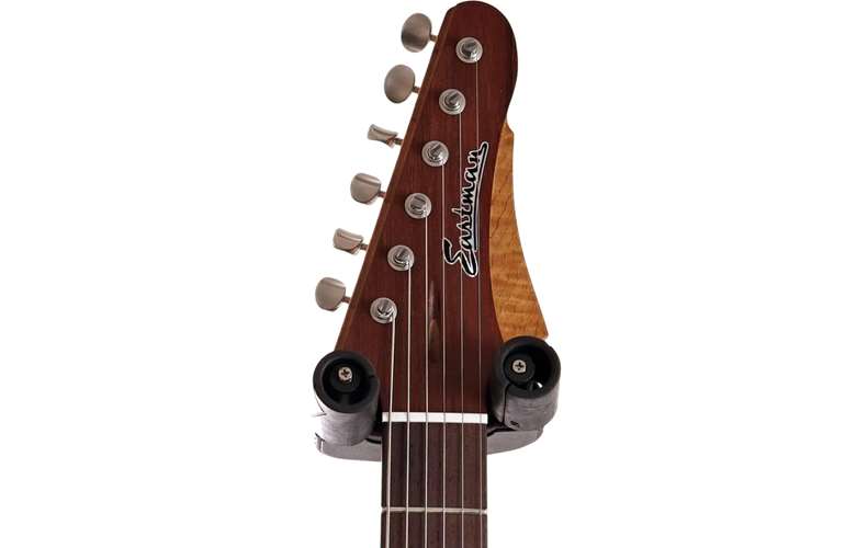 Eastman D'Ambrosio Series Offset 63 Shoreline Gold Eastman D'Ambrosio Series Offset 63 Shoreline Gold
