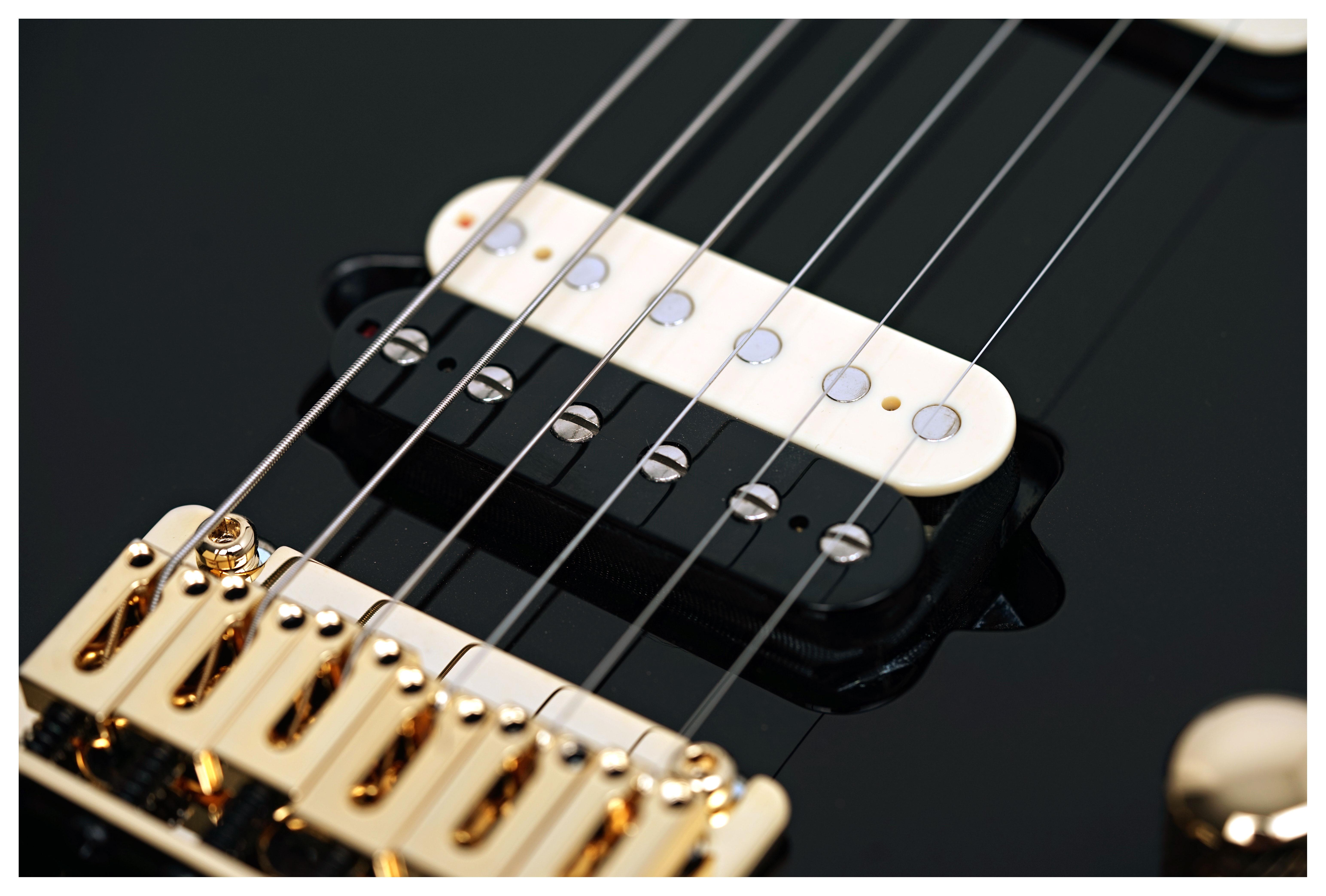 Suhr Modern HH Montego Black Metallic Ebony Fingerboard #87963