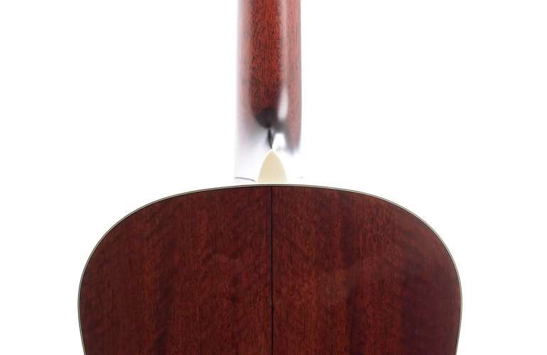 Eastman E10SS-TC Thermo-Cure Slope Shoulder Dreadnought Sunburst Eastman E10SS-TC Thermo-Cure Slope Shoulder Dreadnought Sunburst