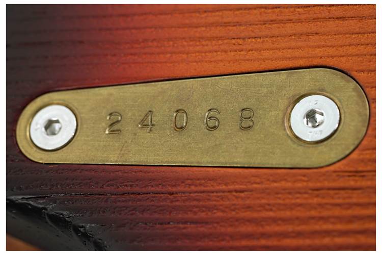 Eastman D'Ambrosio Series DC'62 3 Colour Sunburst Eastman D'Ambrosio Series DC'62 3 Colour Sunburst