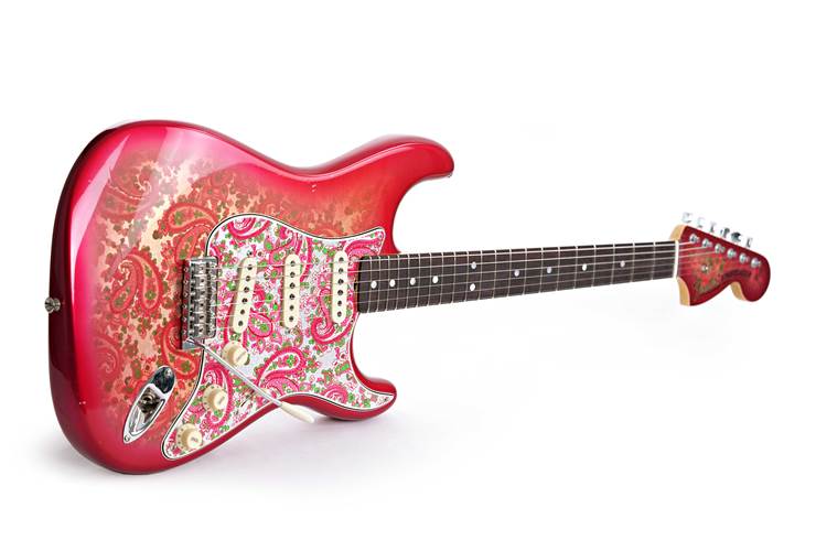 Fender Custom Shop Limited Edition 1968 Stratocaster Jouneyman Relic Pink Paisley #CZ580399 Fender Custom Shop Limited Edition 1968 Stratocaster Jouneyman Relic Pink Paisley #CZ580399