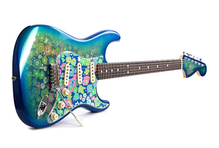 Fender Custom Shop Limited Edition 1968 Stratocaster Jouneyman Relic Blue Flower #CZ585437 Fender Custom Shop Limited Edition 1968 Stratocaster Jouneyman Relic Blue Flower #CZ585437