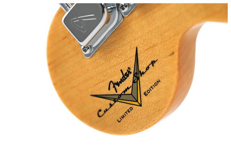 Fender Custom Shop Limited Edition 1968 Stratocaster Jouneyman Relic Blue Flower #CZ585437 Fender Custom Shop Limited Edition 1968 Stratocaster Jouneyman Relic Blue Flower #CZ585437
