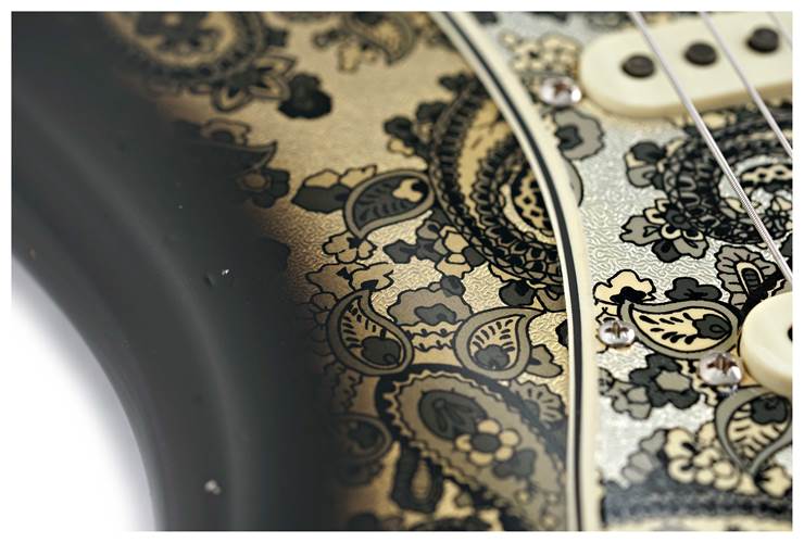 Fender Custom Shop Limited Edition 1968 Stratocaster Jouneyman Relic Black Paisley #CZ586101 Fender Custom Shop Limited Edition 1968 Stratocaster Jouneyman Relic Black Paisley #CZ586101