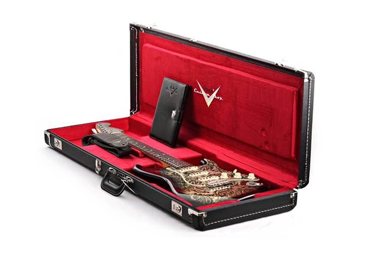 Fender Custom Shop Limited Edition 1968 Stratocaster Jouneyman Relic Black Paisley #CZ586101 Fender Custom Shop Limited Edition 1968 Stratocaster Jouneyman Relic Black Paisley #CZ586101
