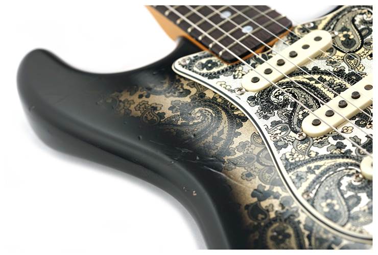 Fender Custom Shop Limited Edition 1968 Stratocaster Journeyman Relic Black Paisley #CZ584214 Fender Custom Shop Limited Edition 1968 Stratocaster Journeyman Relic Black Paisley #CZ584214