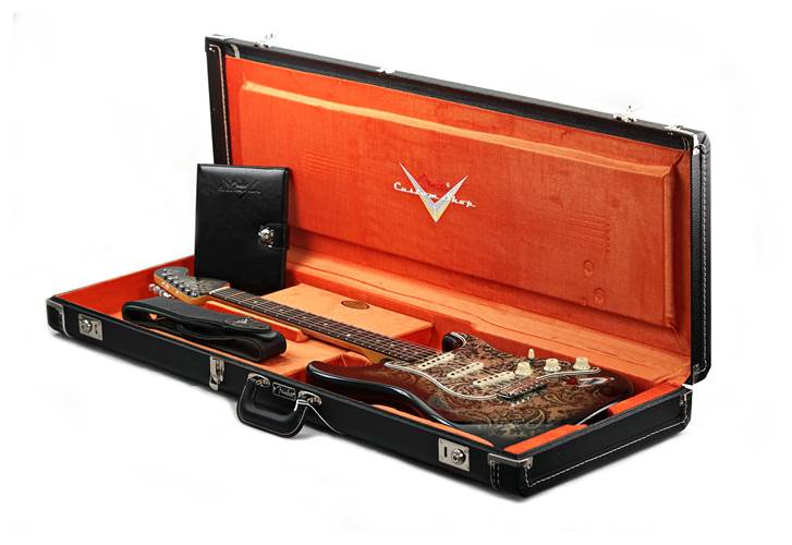Fender Custom Shop Limited Edition 1968 Stratocaster Journeyman Relic Black Paisley #CZ584214 Fender Custom Shop Limited Edition 1968 Stratocaster Journeyman Relic Black Paisley #CZ584214