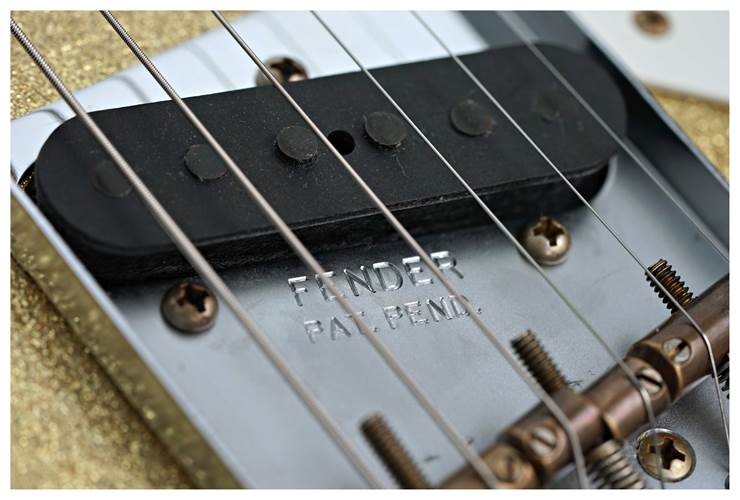 Fender Custom Shop Limited Edition 1960 Telecaster Custom Jouneyman Relic Aged Gold Sparkle #CZ586071 Fender Custom Shop Limited Edition 1960 Telecaster Custom Jouneyman Relic Aged Gold Sparkle #CZ586071