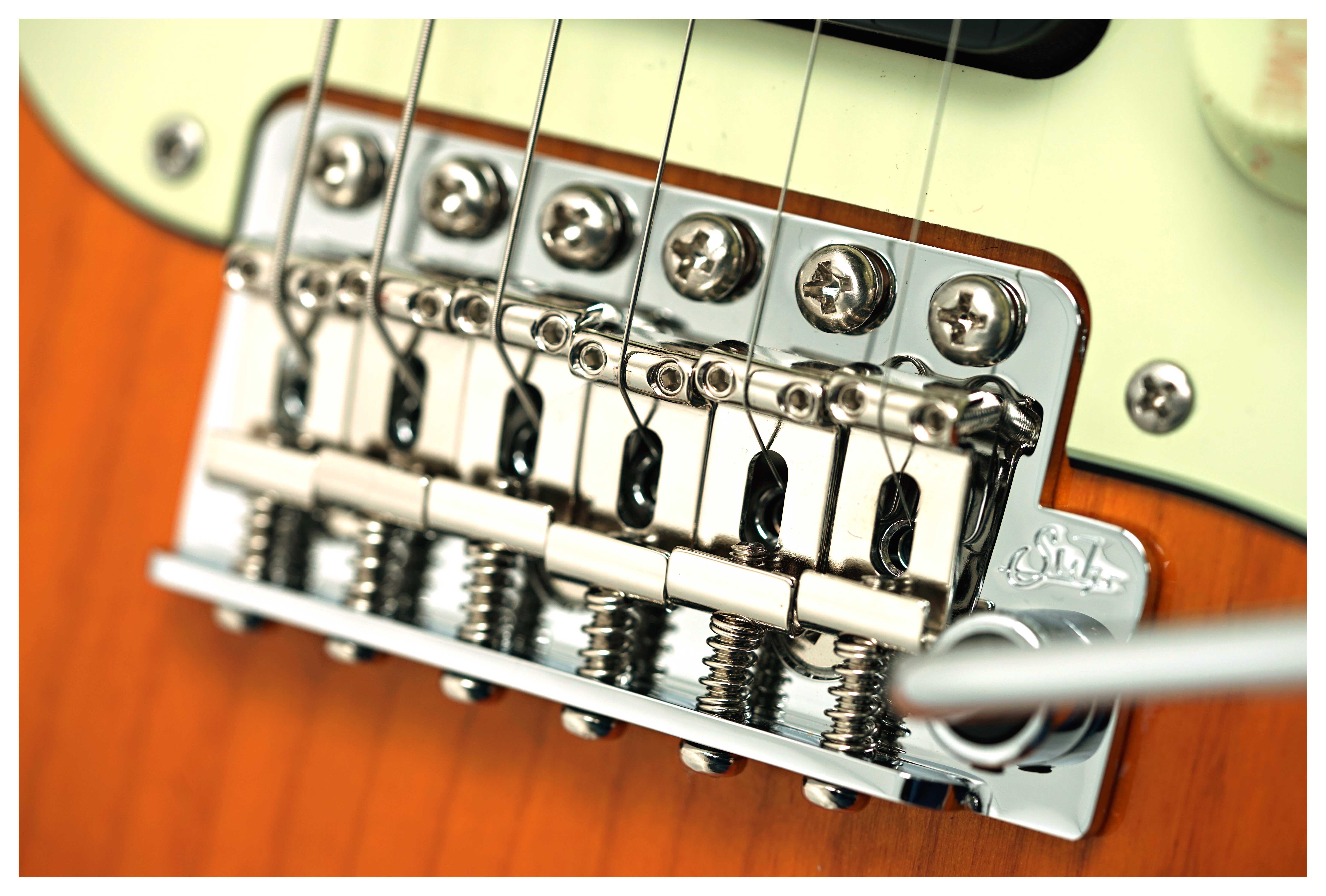 Suhr Dealer Select Vintage Classic S HSS Sunburst #88560