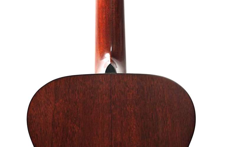 Martin Custom Shop Expert 000-18 Aged #2844388 Martin Custom Shop Expert 000-18 Aged #2844388