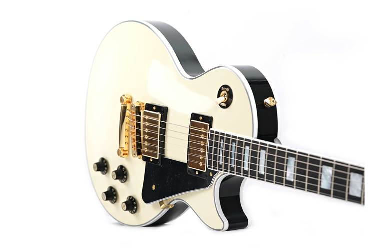 Gibson Les Paul Custom 70s Buttercream #210750178 Gibson Les Paul Custom 70s Buttercream #210750178