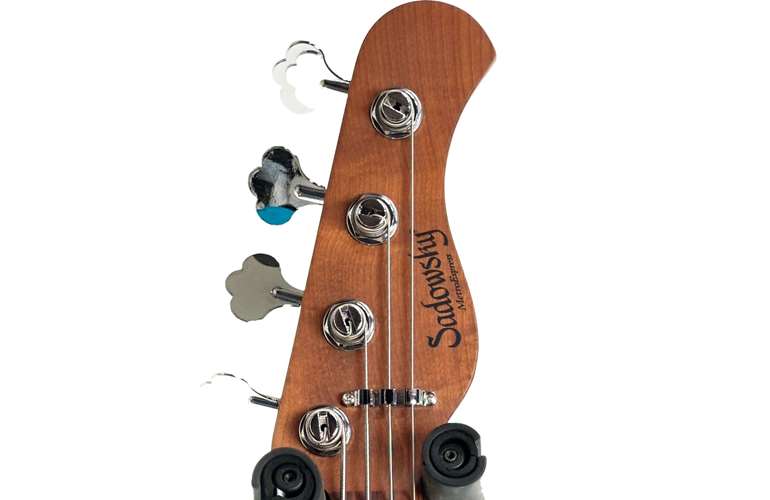 Sadowsky MetroExpress Hybrid PJ Candy Apple Red RW Sadowsky MetroExpress Hybrid PJ Candy Apple Red RW