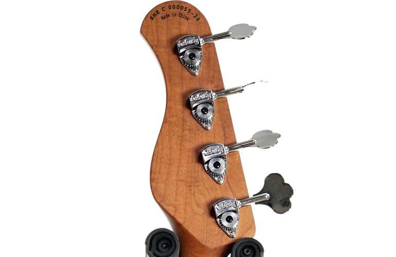 Sadowsky MetroExpress Standard JJ Black Pearl Maple Fingerboard Sadowsky MetroExpress Standard JJ Black Pearl Maple Fingerboard