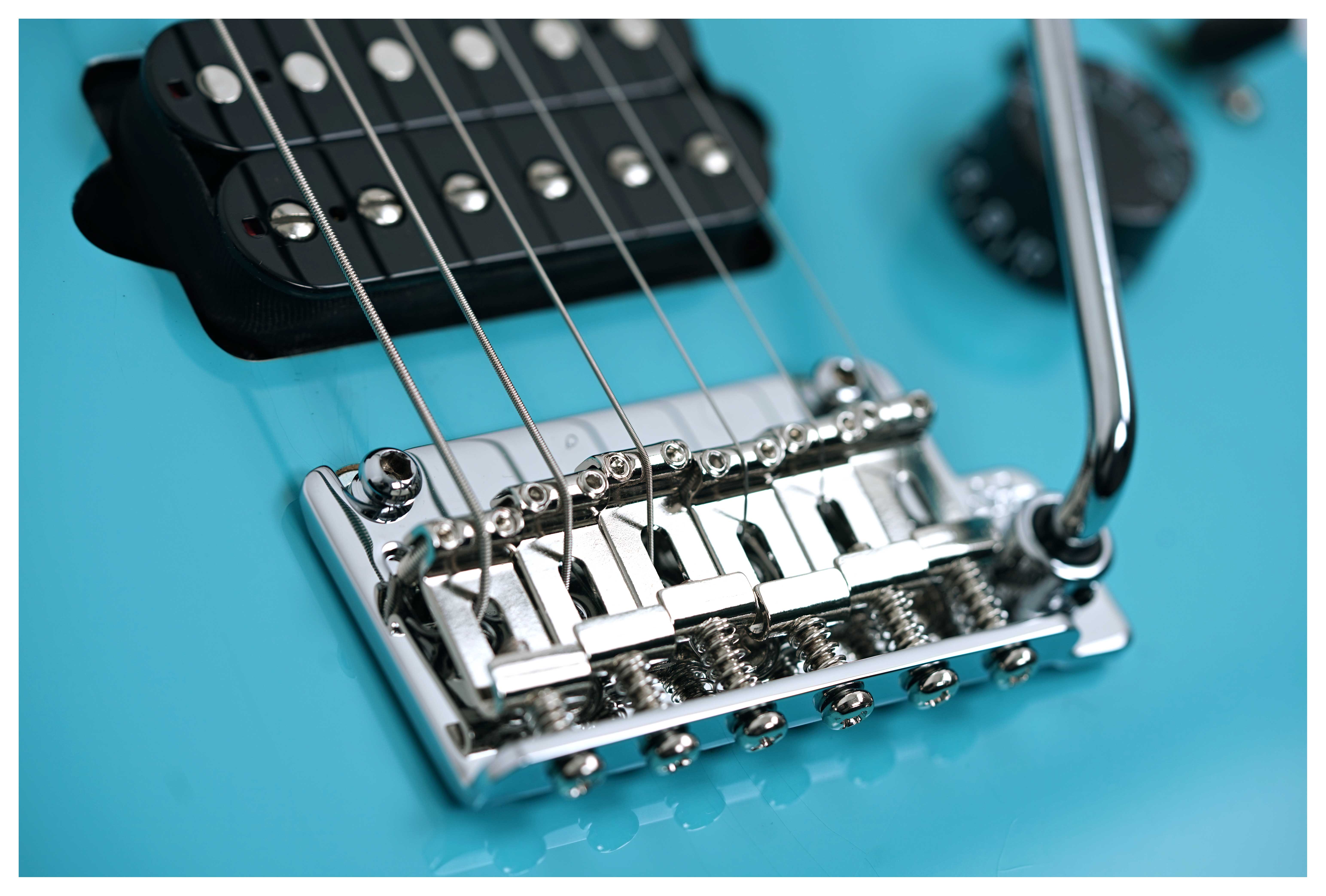 Suhr Limited Edition Modern Antique Daphne Blue #90130