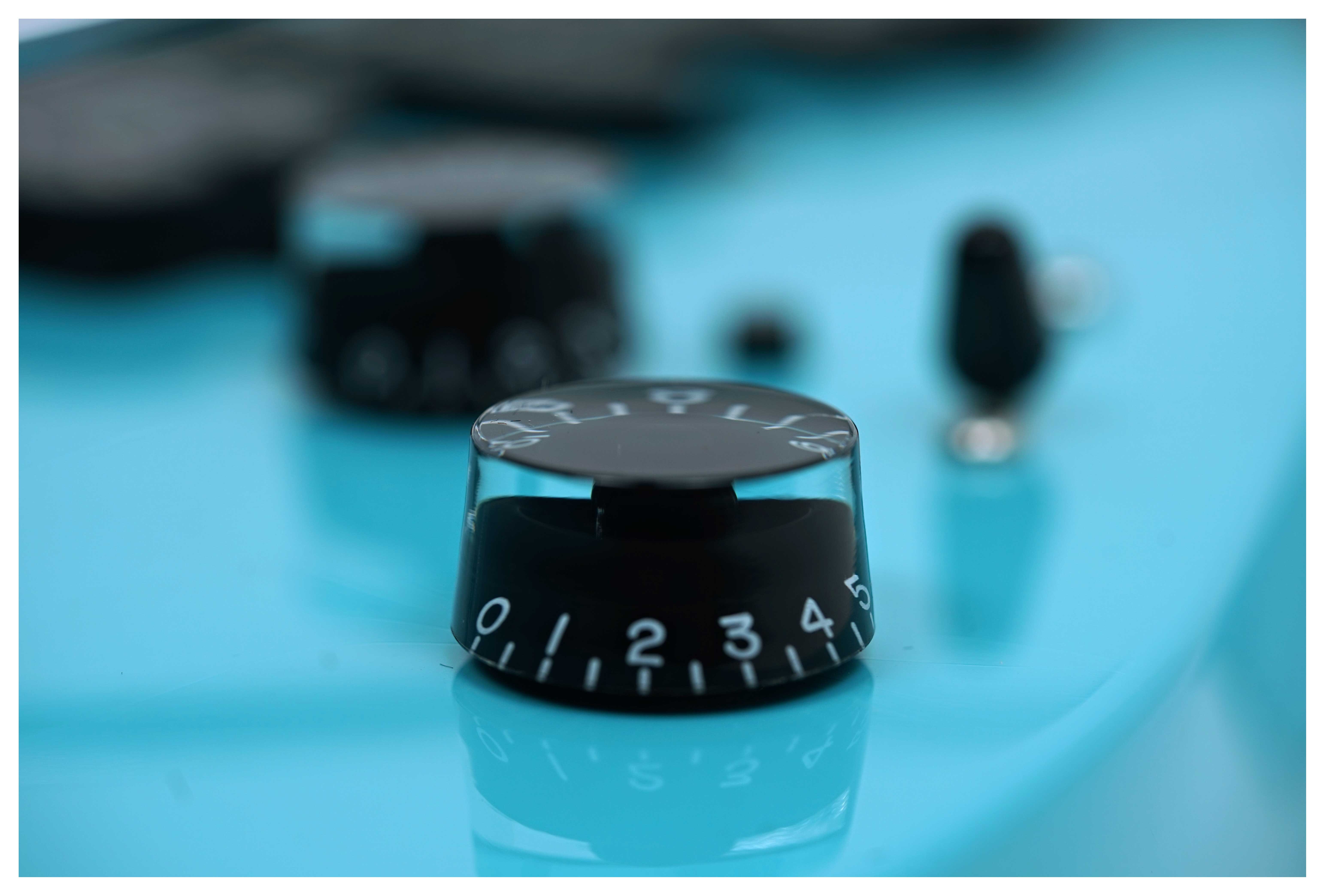 Suhr Limited Edition Modern Antique Daphne Blue #90130