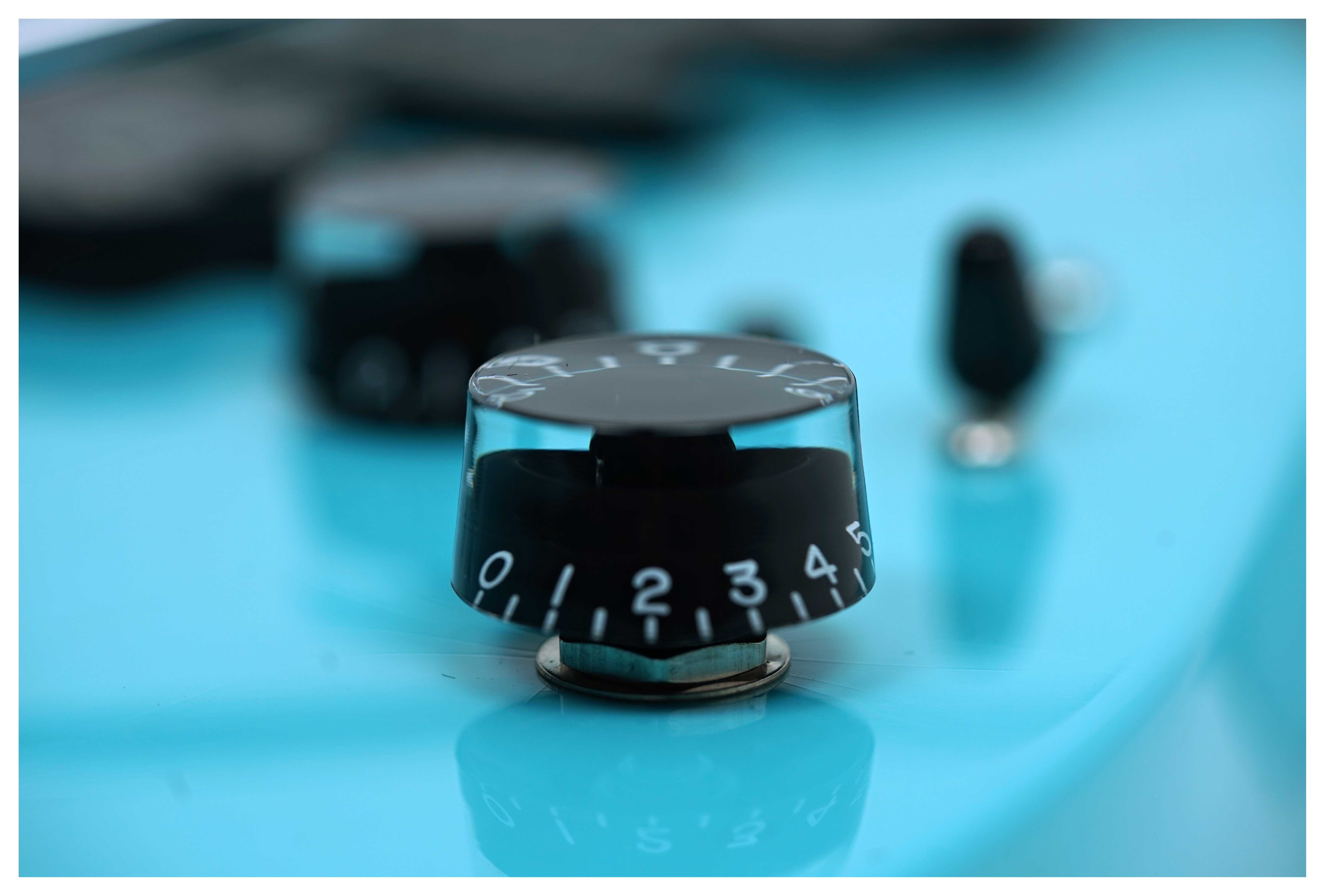 Suhr Limited Edition Modern Antique Daphne Blue #90130