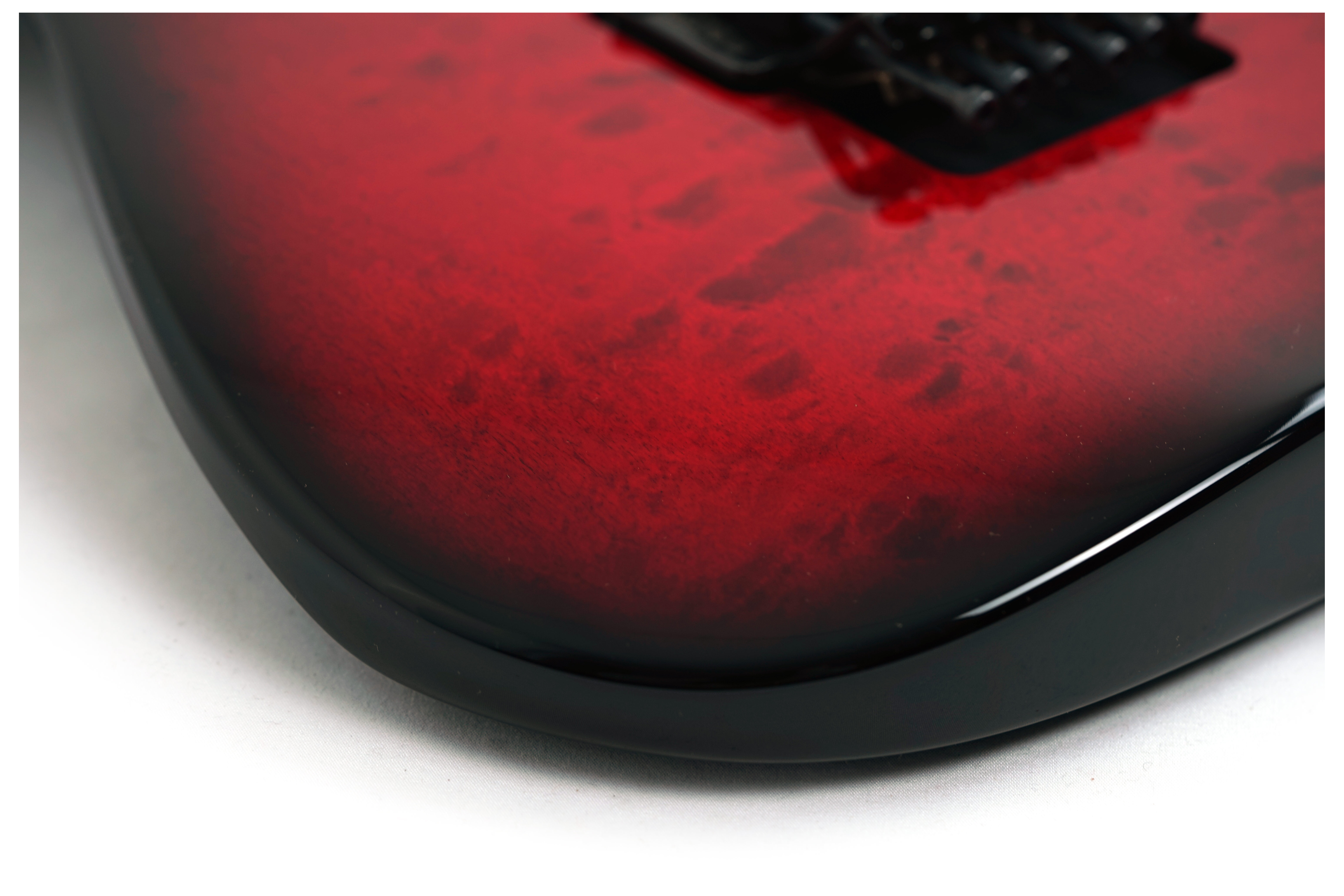 Suhr Limited Edition Standard Thin Burst Quilt Trans Red #90132