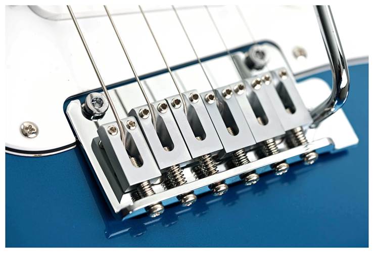 Fender Standard Stratocaster Aqua Marine Metallic Indian Laurel Fingerboard Fender Standard Stratocaster Aqua Marine Metallic Indian Laurel Fingerboard