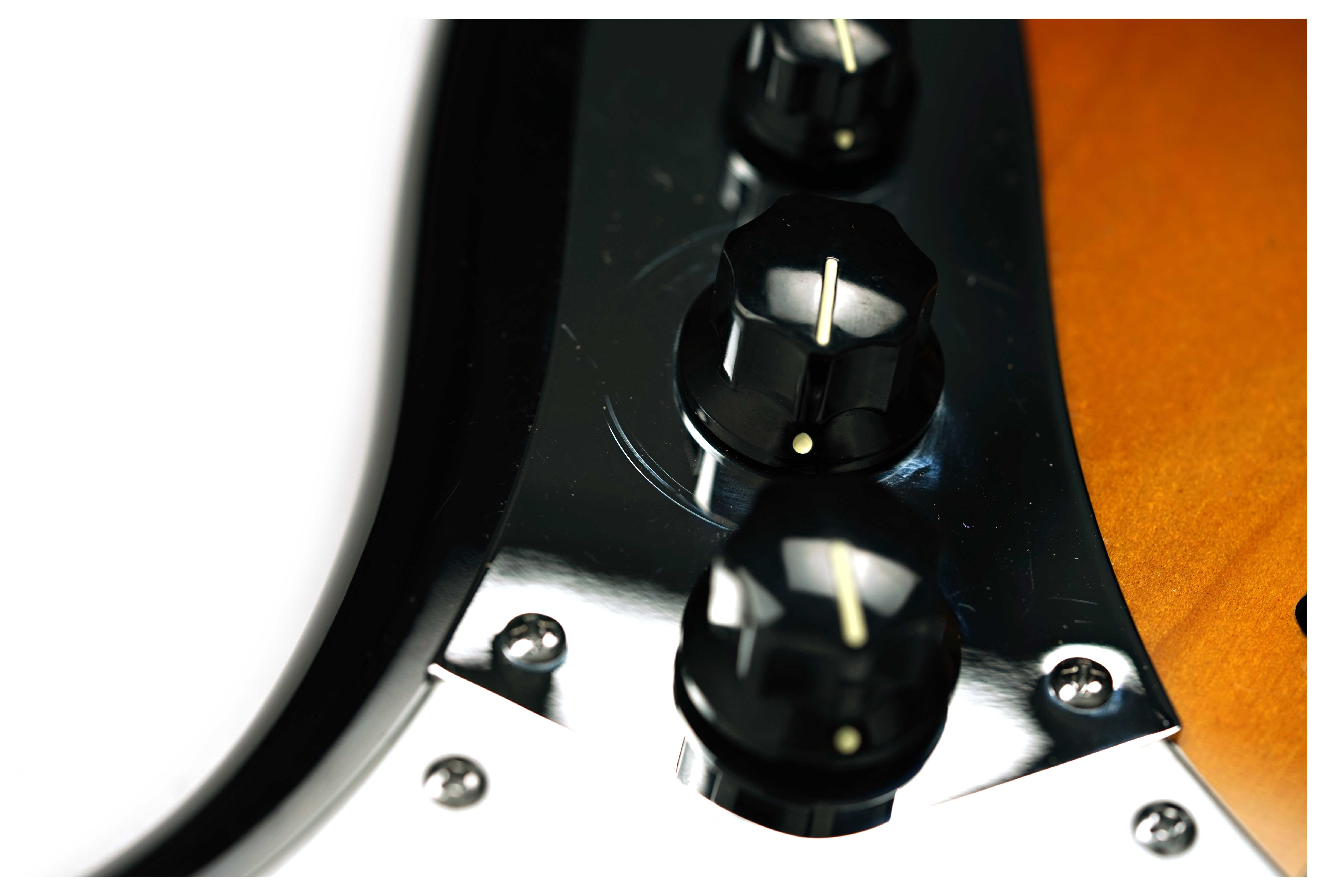 Fender Standard Jazz Bass 3-Color Sunburst Indian Laurel Fingerboard (Ex-Demo) #ISFG25000587