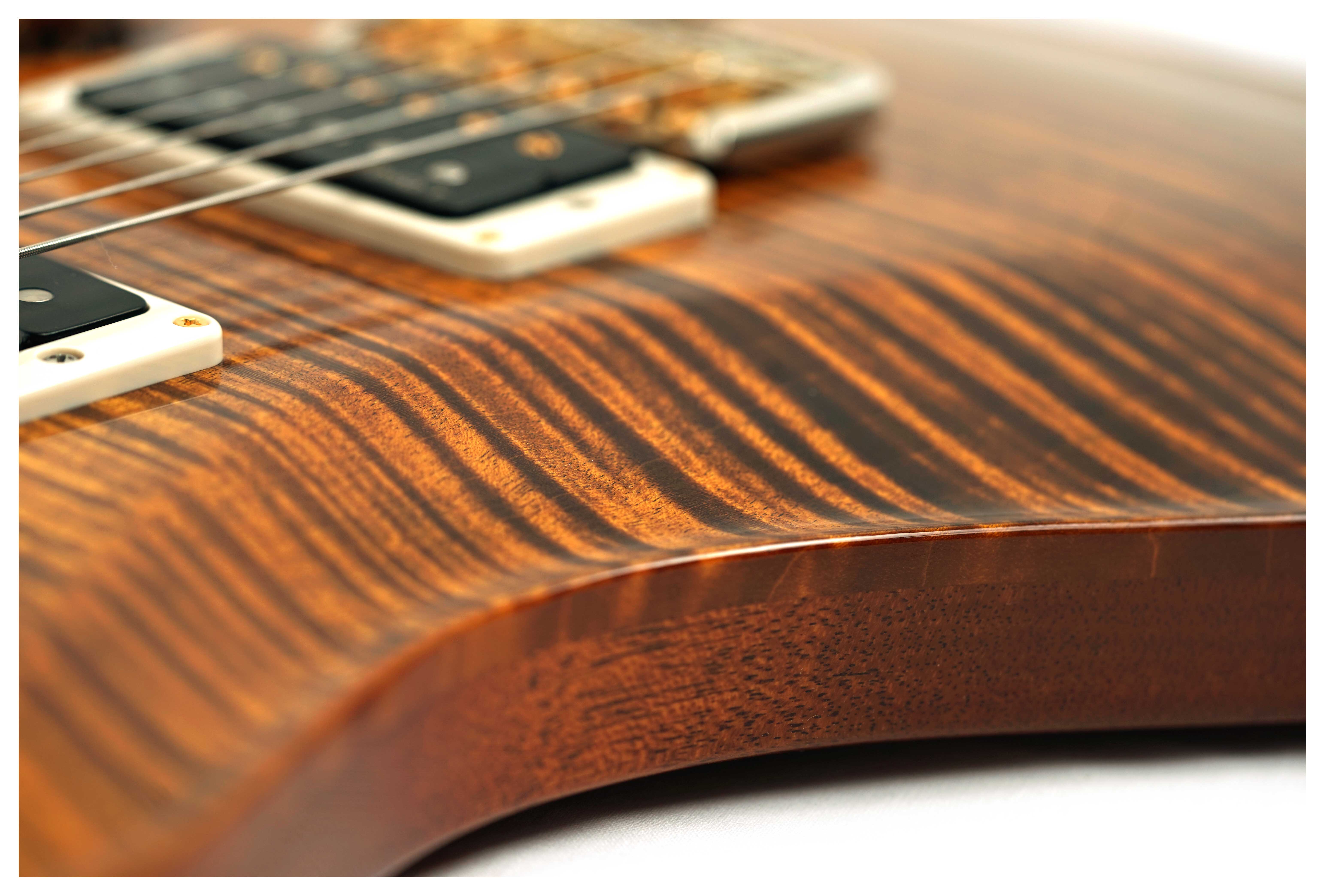 PRS Custom 24 Hand Selected 10 Top Black Gold #0424187