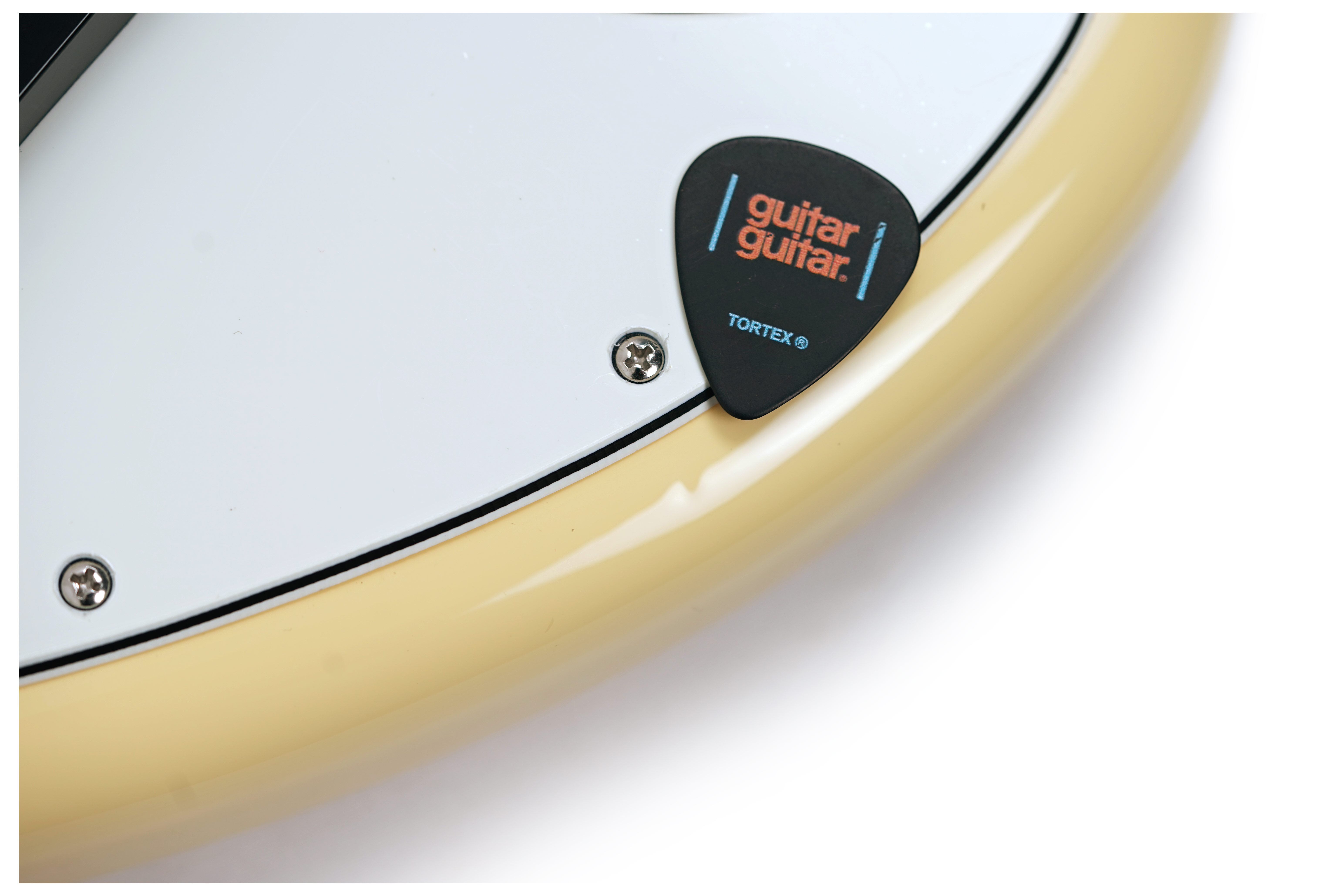 Fender Limited Edition Laura Lee Jazz Bass Vintage White Rosewood Fingerboard (Ex-Demo) #LL24000073