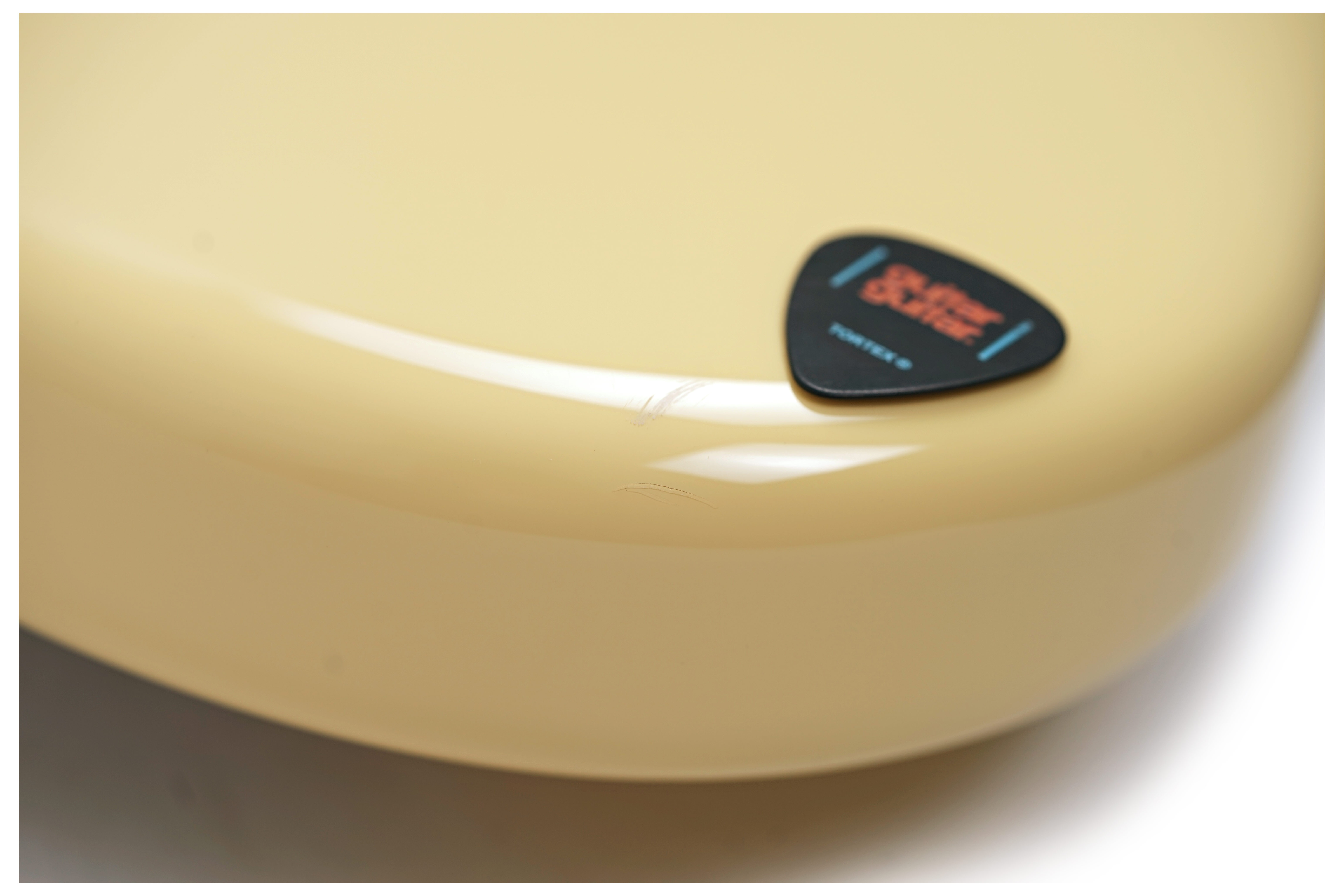 Fender Limited Edition Laura Lee Jazz Bass Vintage White Rosewood Fingerboard (Ex-Demo) #LL24000073