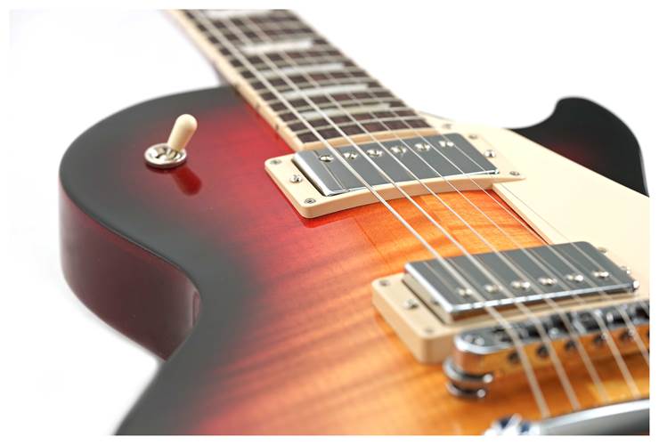 Gibson Les Paul Studio Figured Triburst #229540043 Gibson Les Paul Studio Figured Triburst #229540043
