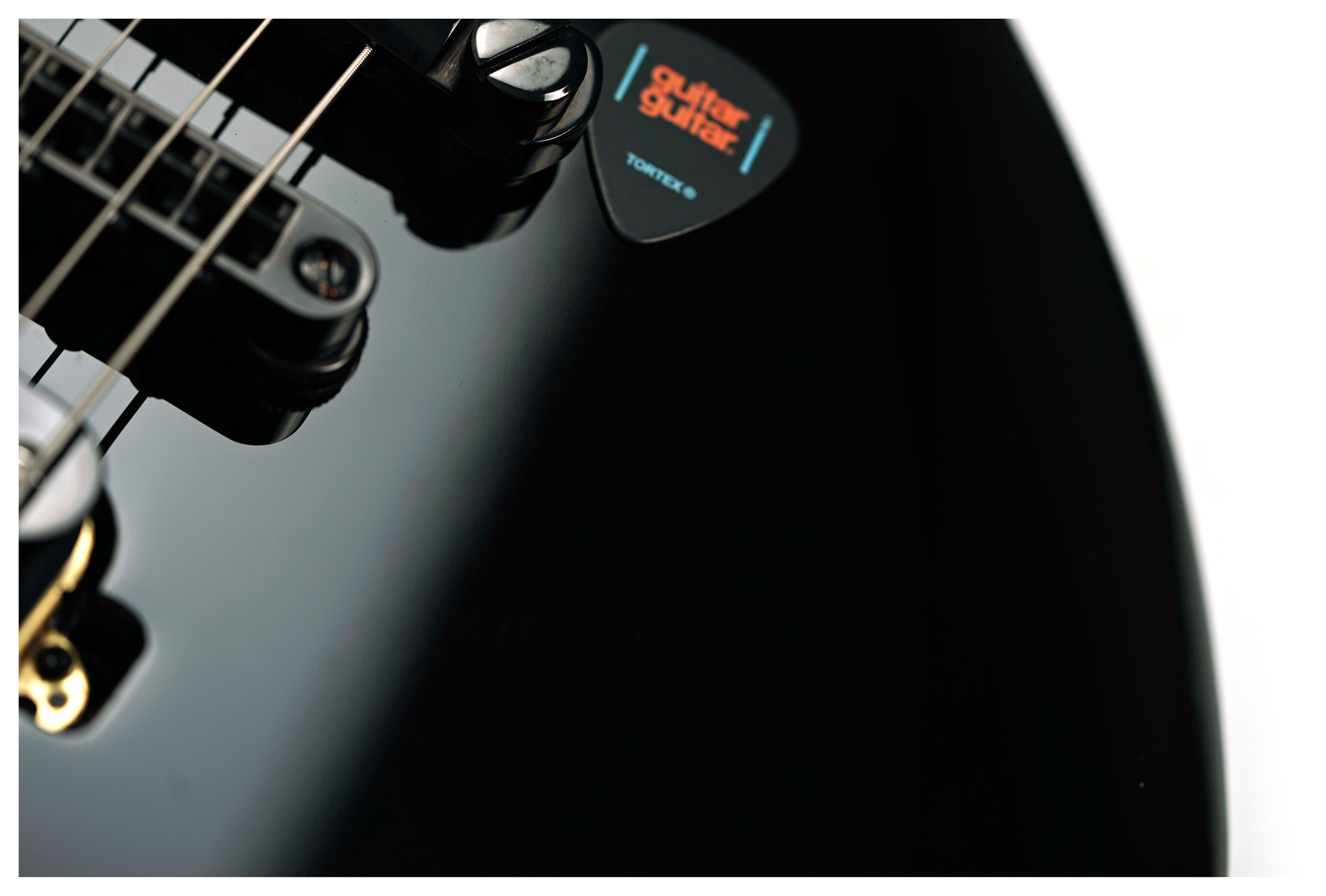 EVH Wolfgang Standard T.O.M Gloss Black (Ex-Demo) #ICE2401639