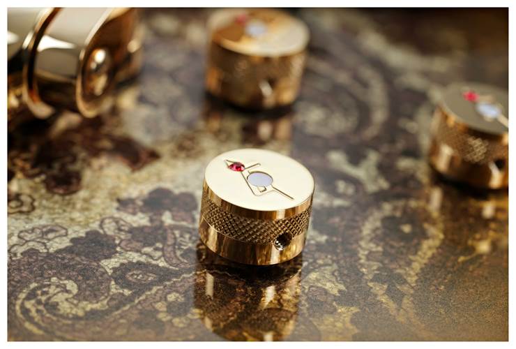 Gretsch G6134TG Limited Edition Paisley Penguin Gold Sparkle Gretsch G6134TG Limited Edition Paisley Penguin Gold Sparkle