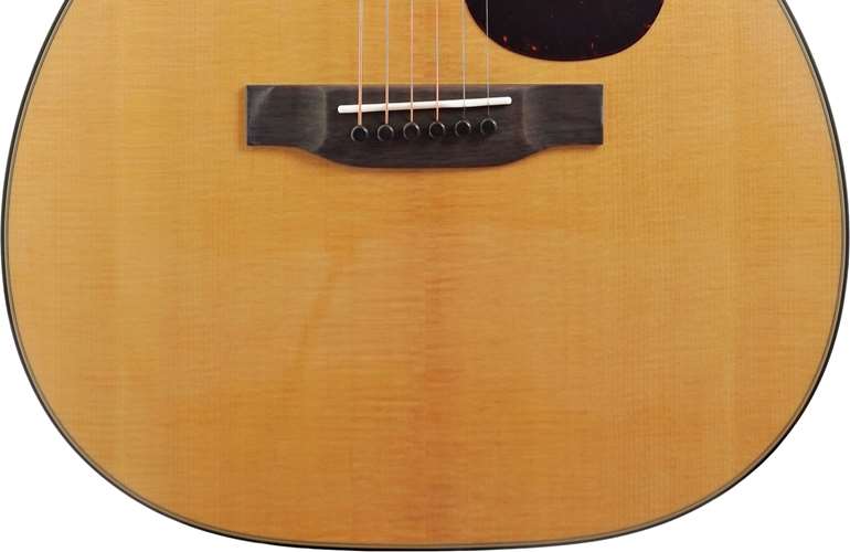 Martin Standard Series 00-18 (2025) #2916849 Martin Standard Series 00-18 (2025) #2916849