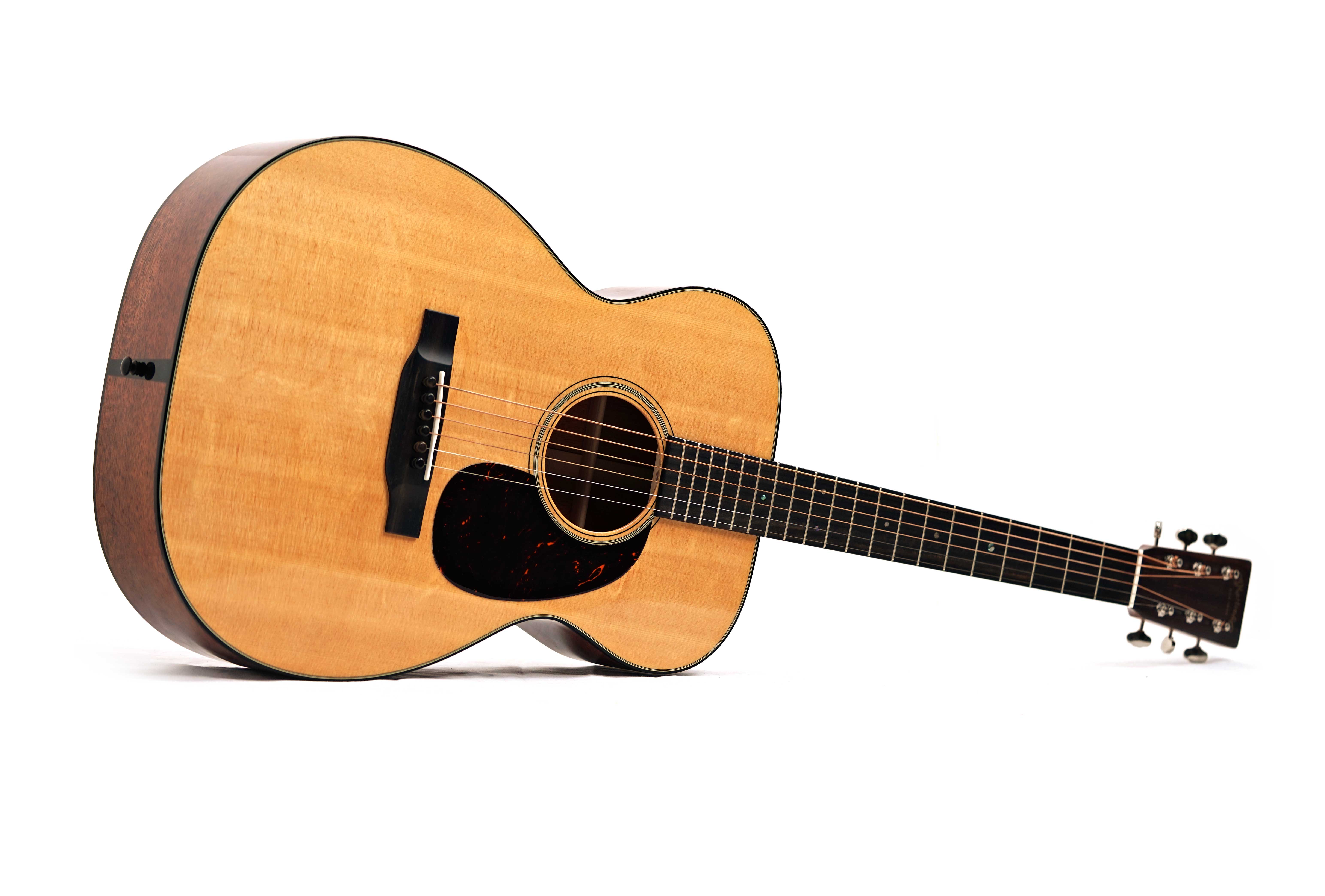Martin Standard Series 00-18 (Ex-Demo) #2990776