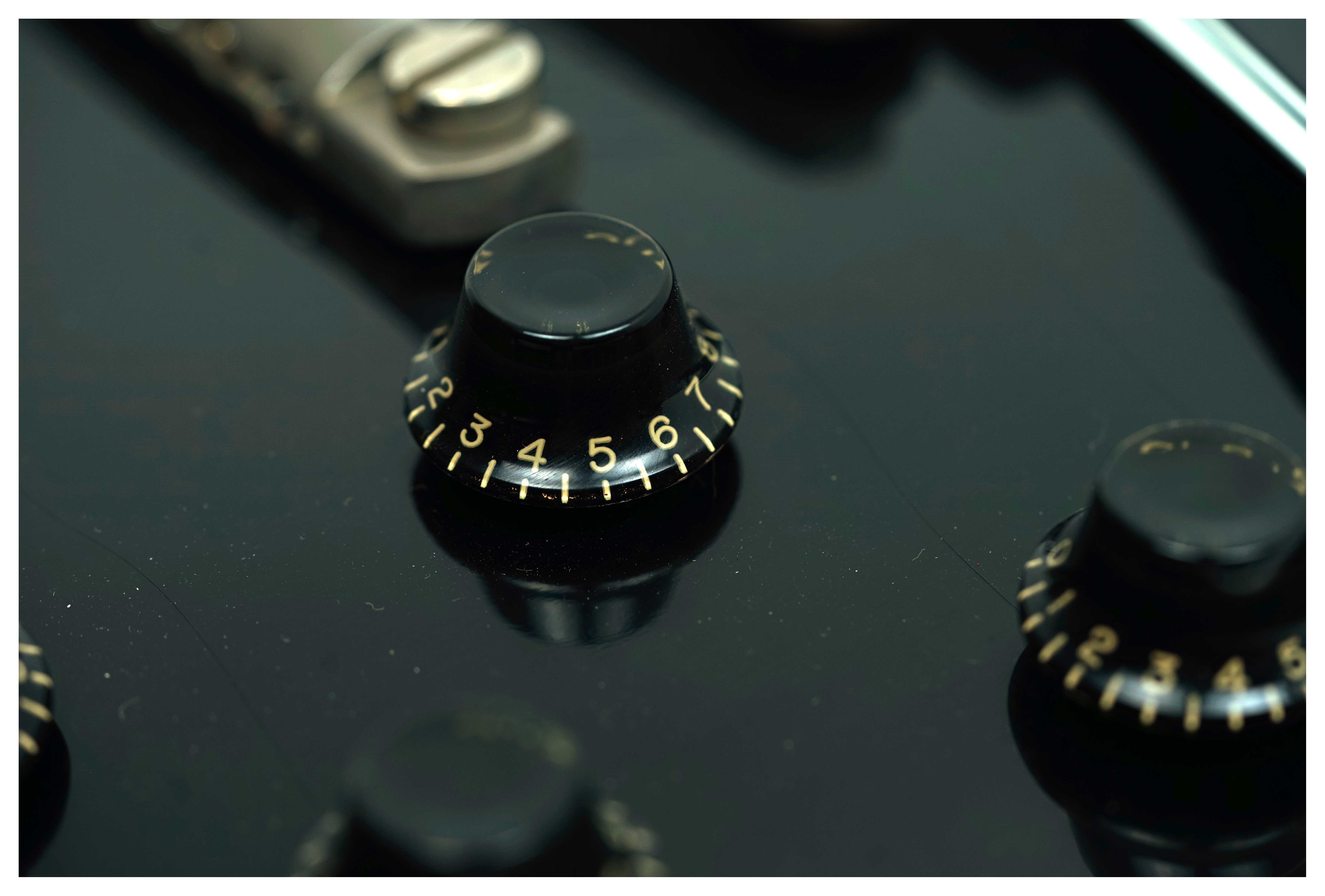 Gibson Custom Shop Dealer Select 1957 Les Paul Standard Ebony Murphy Lab Ultra Light Aged #751217