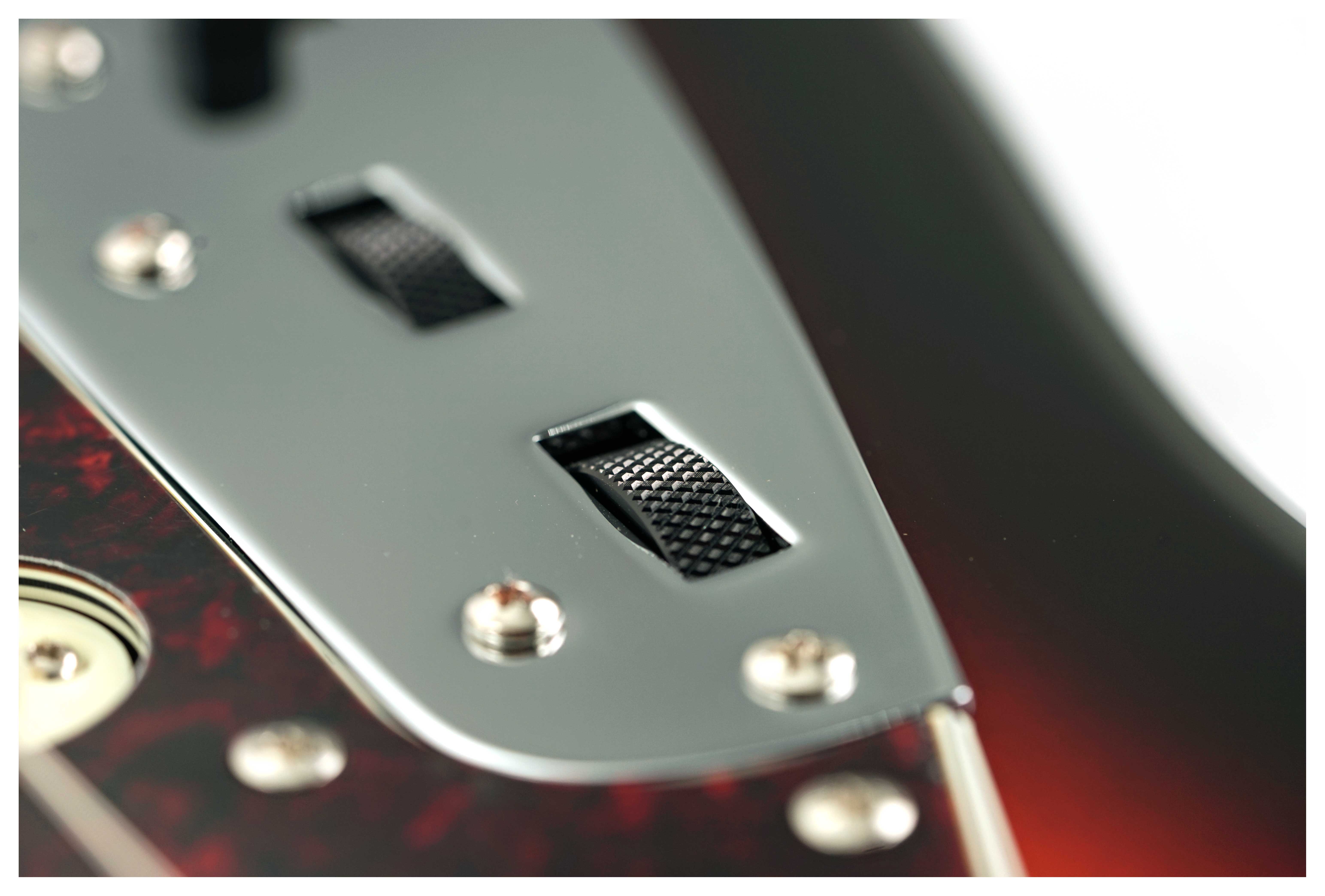 Fender FSR Traditional II 60s Jaguar Left Handed 3 Tone Sunburst Rosewood Fingerboard